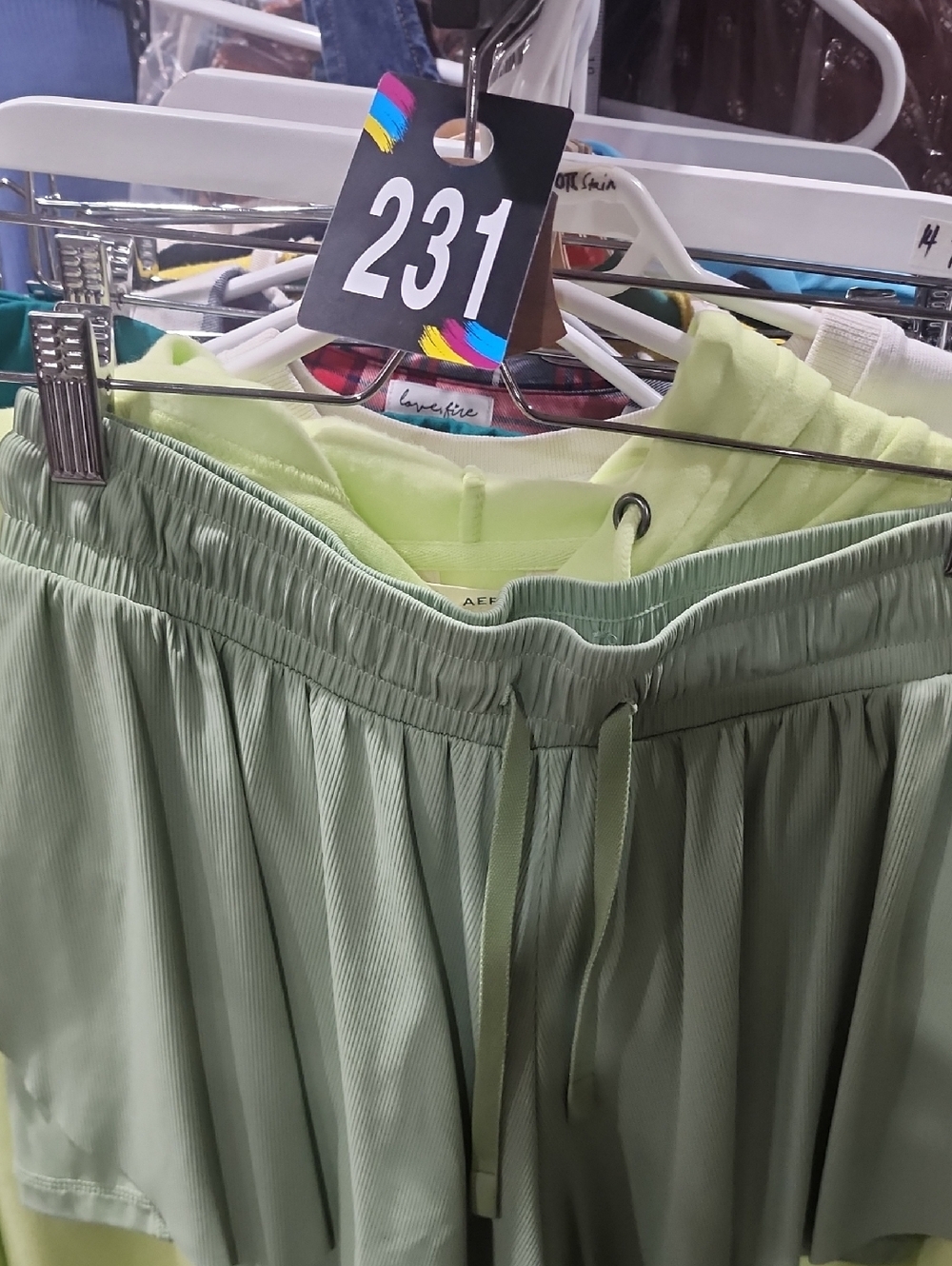 231